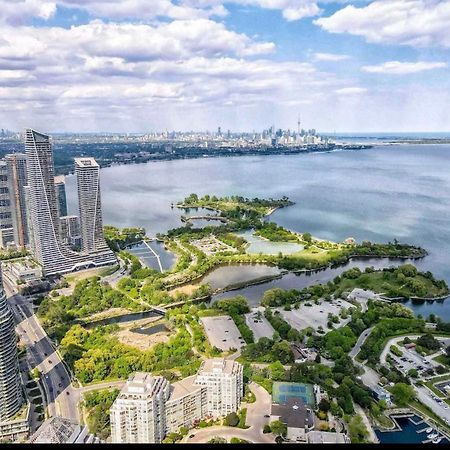 تورونتو Luxury 2 Bedroom Condo المظهر الخارجي الصورة